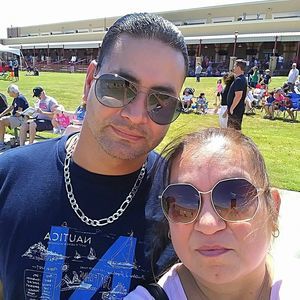 Meet your Posher, Maggie n robert